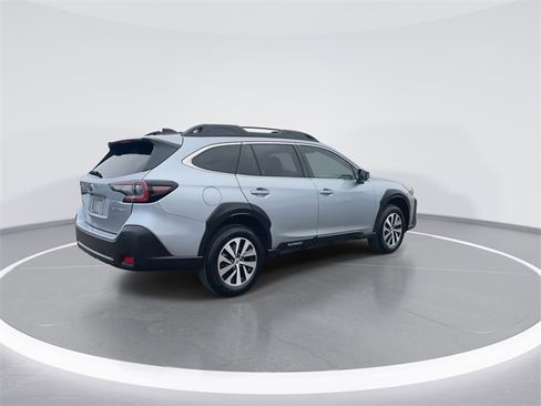 Certified 2024 Subaru Outback Premium image 8