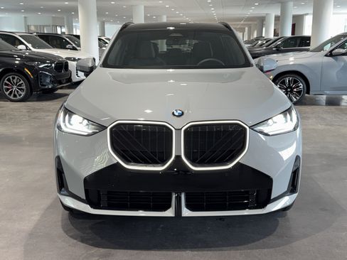 New 2026 BMW X3 xDrive30i w/ M Sport Package AWD/4WD image 2