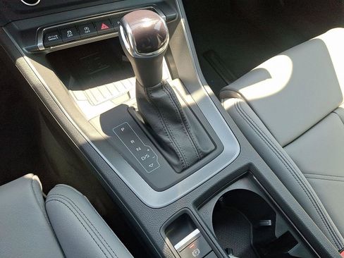 Used 2025 Audi Q3 2.0T Premium w/ Convenience Package image 13