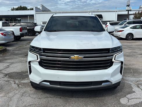 Used 2024 Chevrolet Tahoe LT RWD image 2