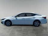 Used 2024 Nissan Altima 2.5 S image 2