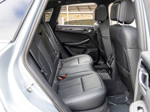 Certified 2026 Porsche Macan AWD/4WD image 56