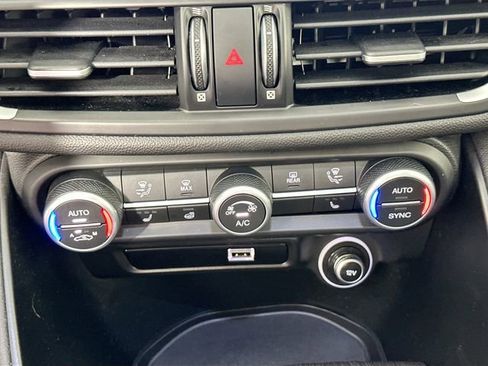 Used 2022 Alfa Romeo Giulia Ti image 15