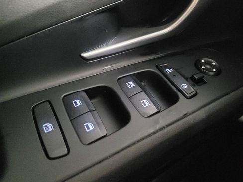 Used 2024 Hyundai Elantra SEL FWD image 27