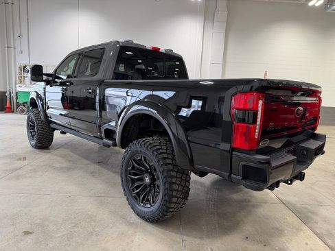 New 2026 Ford F250 Lariat w/ Black Appearance Package AWD/4WD image 8