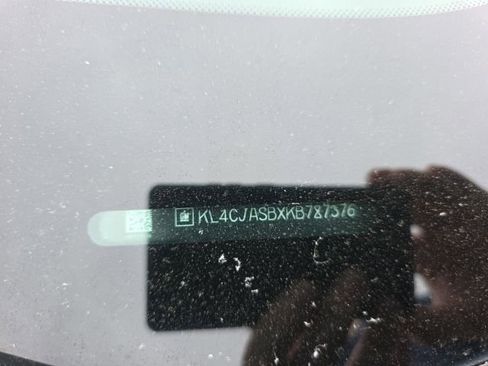 Used 2019 Buick Encore Preferred FWD image 11