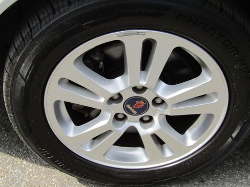 Used 2007 Saab 9-3 2.0T w/ Premium Audio Pkg FWD image 32