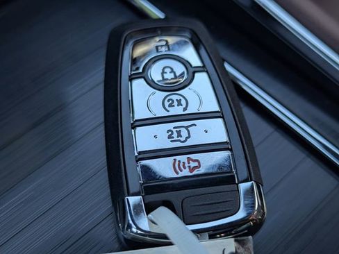 New 2026 Lincoln Aviator Reserve w/ Luxury Package image 28