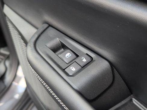 Used 2025 Jeep Grand Cherokee Altitude AWD/4WD image 44