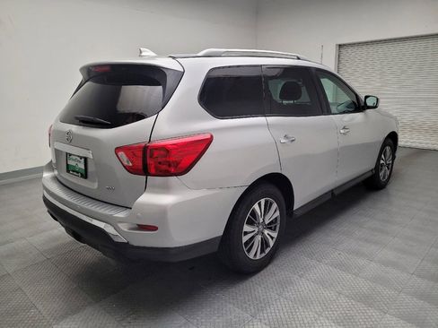 Used 2020 Nissan Pathfinder SV w/ Cargo Package image 9