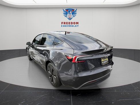 Used 2025 Tesla Model 3 Long Range image 4