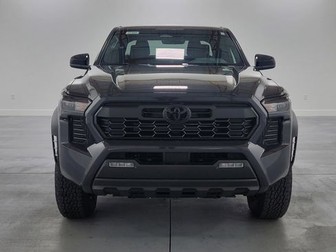 New 2026 Toyota Tacoma TRD Off-Road image 3
