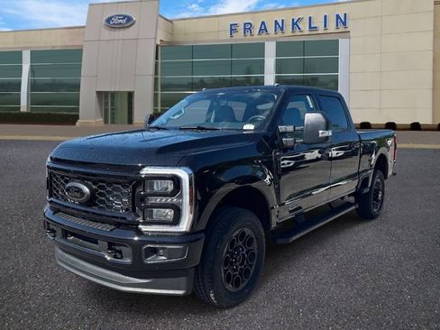 New 2026 Ford F250 XLT w/ XLT Premium Package AWD/4WD image 3