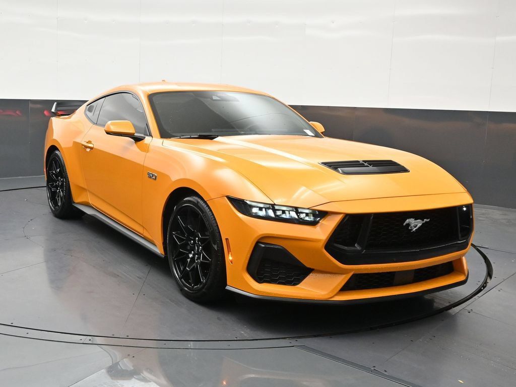 Used 2026 Ford Mustang GT Premium RWD image 8