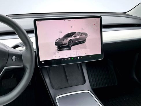 Used 2022 Tesla Model 3 image 16