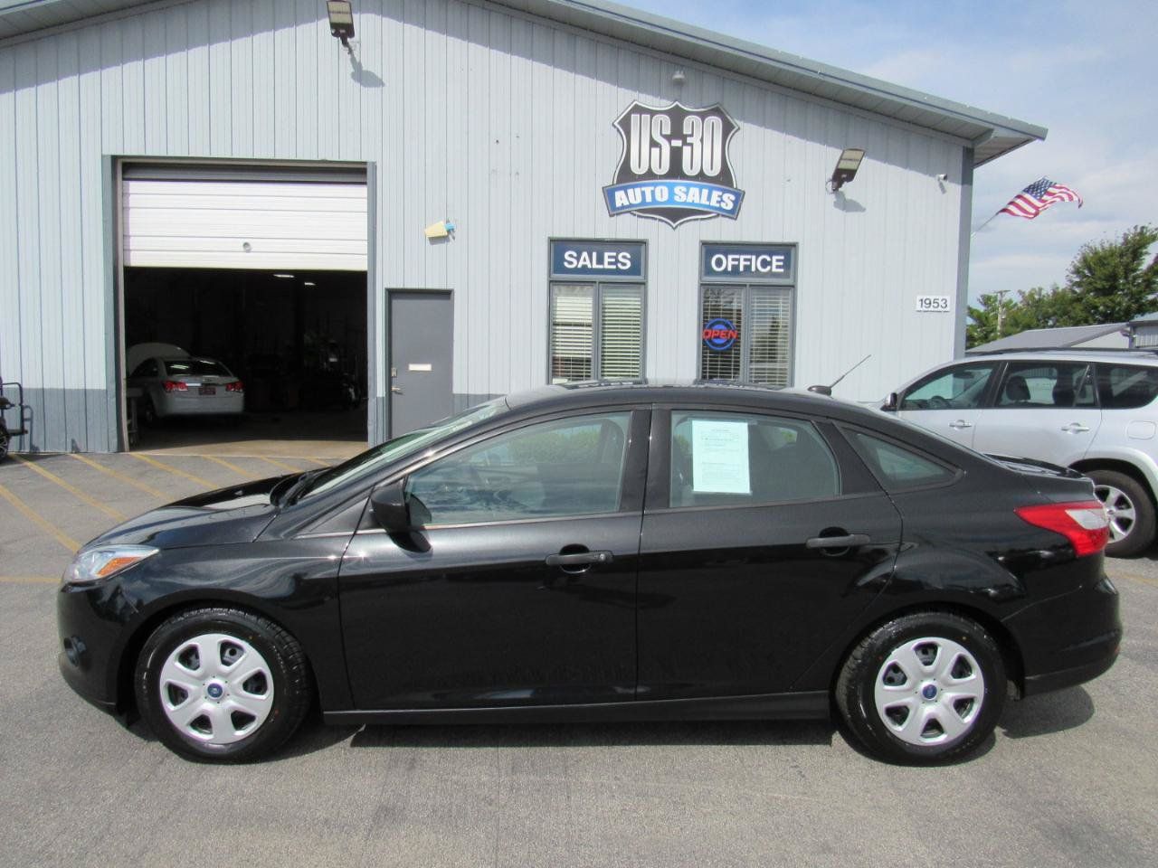 Used 2014 Ford Focus S FWD image 3