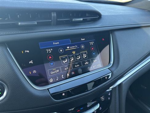 Certified 2022 Cadillac XT5 Sportv w/ Technology Package AWD/4WD image 16