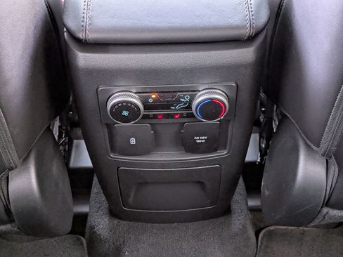 Certified 2023 Ford Explorer Platinum w/ Technology Package AWD/4WD image 18