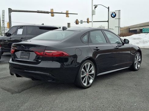 Used 2021 Jaguar XF R-Dynamic SE image 6
