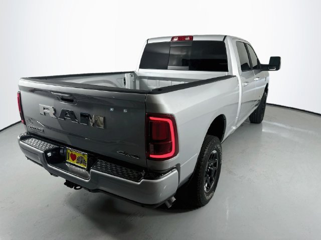 Used 2026 RAM 2500 Laramie AWD/4WD image 9