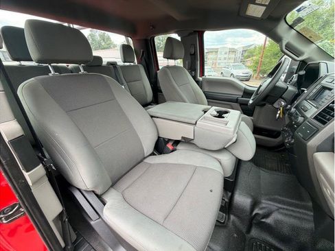 Used 2020 Ford F250 XL w/ Power Equipment Group RWD image 4