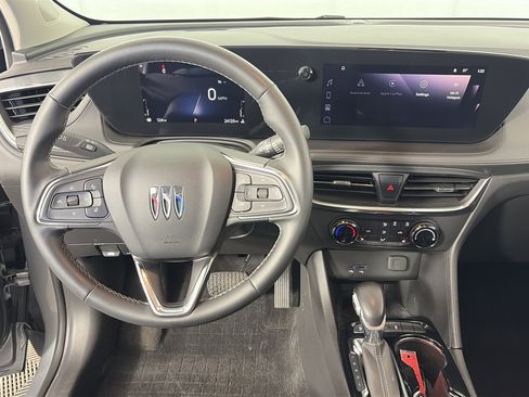 Certified 2024 Buick Encore GX Preferred w/ Comfort Package image 3
