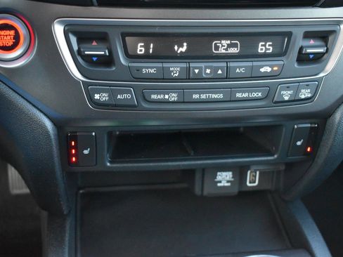 Used 2022 Honda Pilot Sport image 9