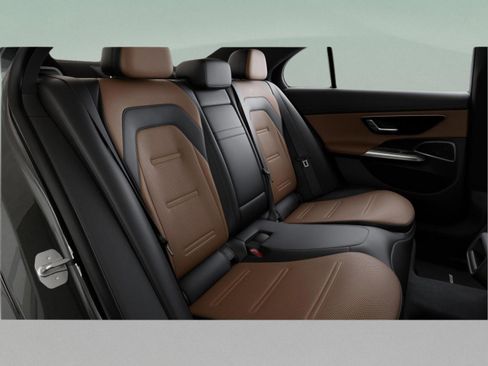 New 2026 Mercedes-Benz E 53 AMG e 4MATIC Sedan image 43