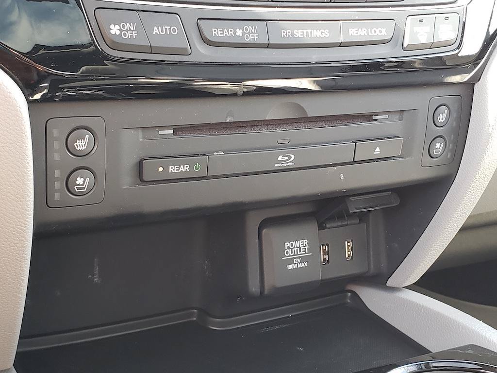 Used 2017 Honda Pilot Elite image 29