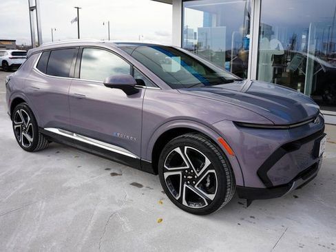 New 2026 Chevrolet Equinox EV LT image 35