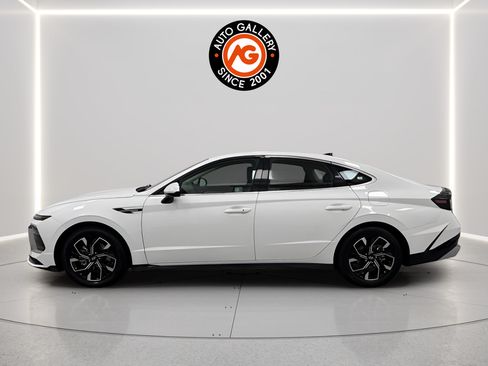 Used 2024 Hyundai Sonata SEL FWD image 4