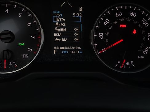 Used 2022 Toyota RAV4 XLE image 13