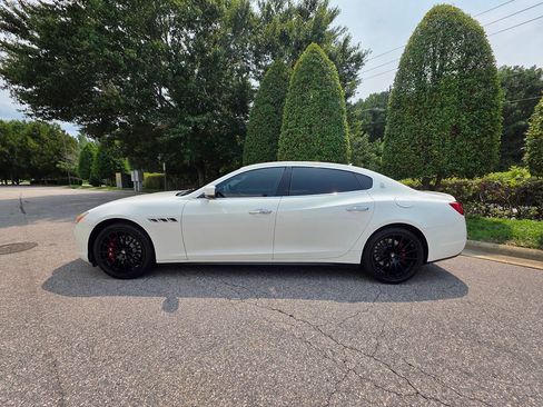 Used 2016 Maserati Quattroporte S Q4 AWD/4WD image 2