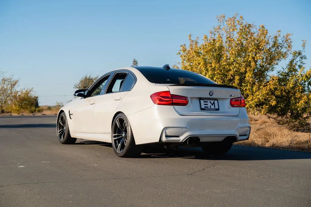 Used 2016 BMW M3 RWD image 11