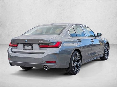 Used 2026 BMW 330i xDrive Sedan w/ Premium Package AWD/4WD image 2