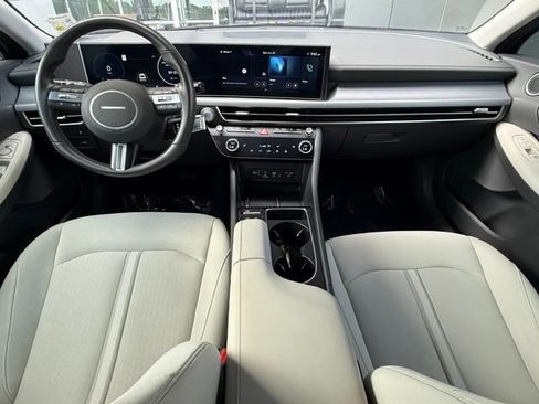 Used 2025 Hyundai Sonata SEL FWD image 20