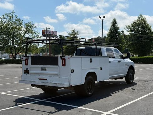 Used 2018 RAM 3500 Tradesman w/ Chrome Appearance Group AWD/4WD image 6