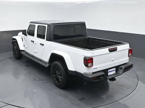 Used 2021 Jeep Gladiator Sport AWD/4WD image 45