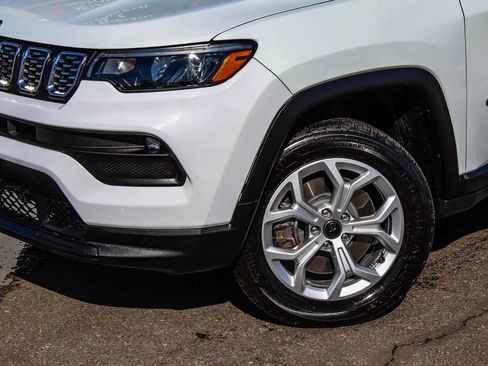 Used 2025 Jeep Compass Latitude w/ Sun & Sound Group image 48