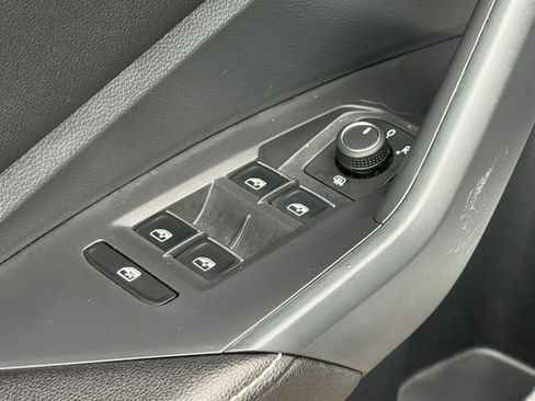Certified 2023 Volkswagen Jetta Sport FWD image 12
