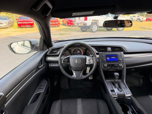 Used 2018 Honda Civic Sport image 30