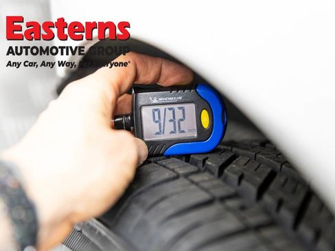 Used 2020 Buick Enclave Essence image 31