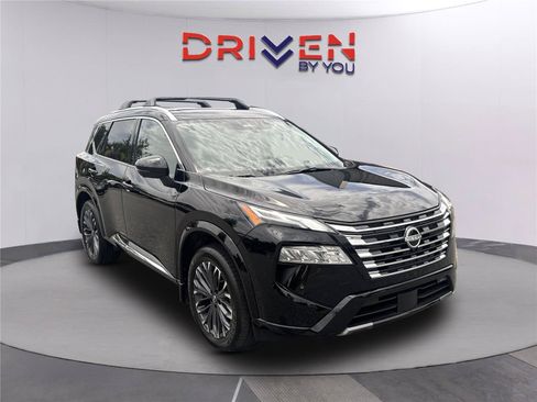 Used 2026 Nissan Rogue Platinum w/ Platinum Premium Package AWD/4WD image 1