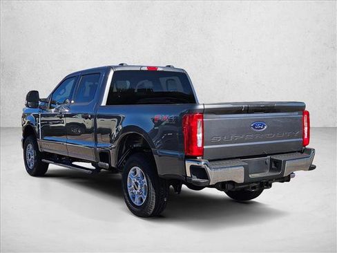 New 2026 Ford F250 XLT w/ FX4 Off-Road Package image 9