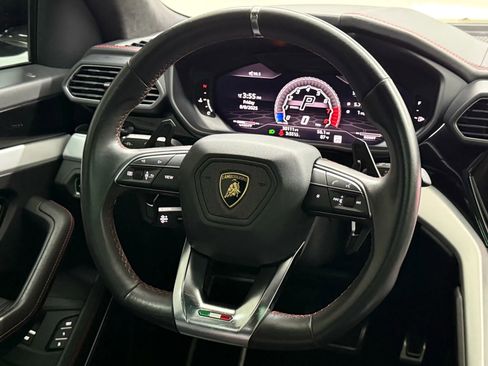 Used 2021 Lamborghini Urus image 46