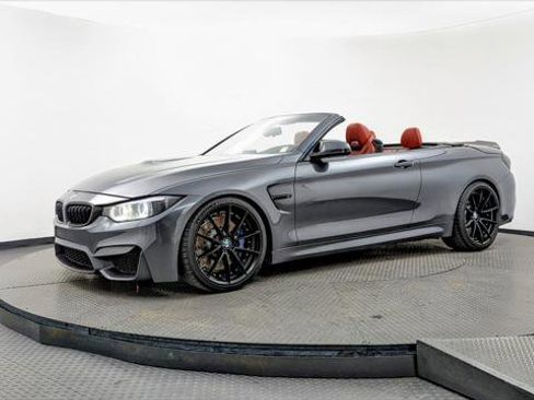 Used 2015 BMW M4 Convertible image 2