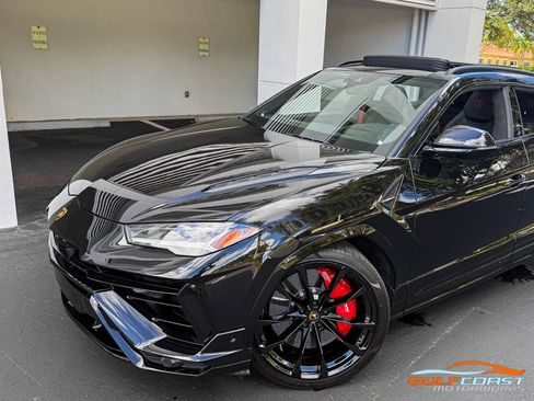 Used 2024 Lamborghini Urus S image 8