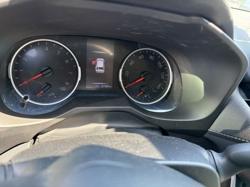 Used 2022 Toyota RAV4 LE FWD image 12