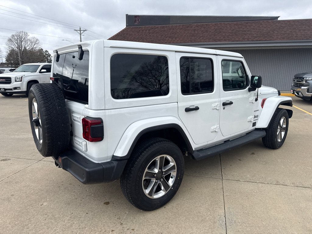 Used 2019 Jeep Wrangler Unlimited Sahara w/ Dual Top Group AWD/4WD image 5