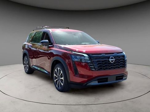 New 2026 Nissan Pathfinder Platinum w/ Cargo Package AWD/4WD image 14